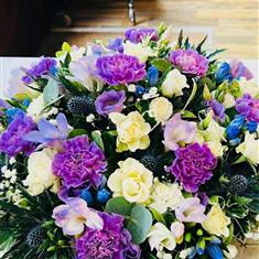 Lilac &amp; White Posy